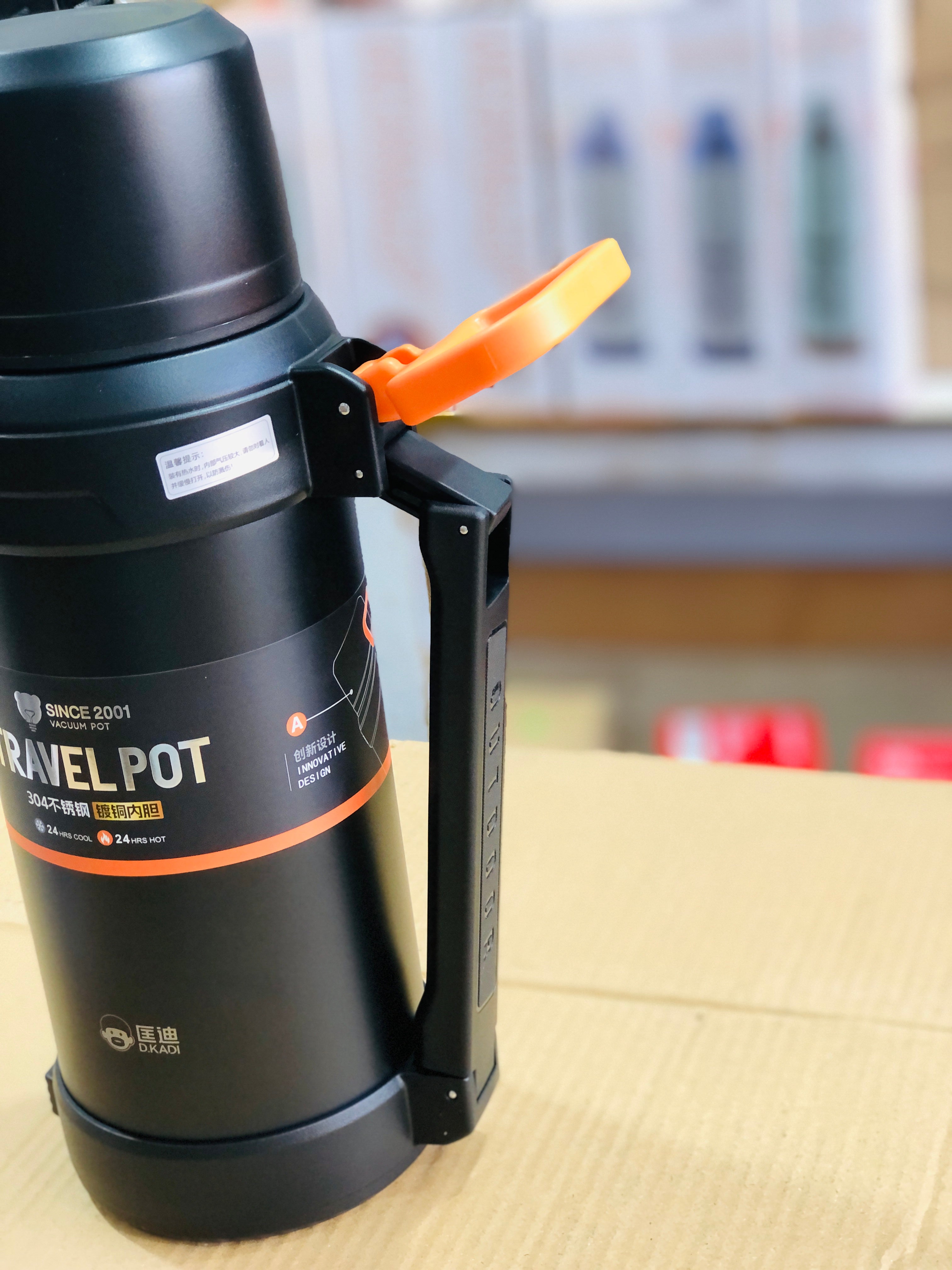 D.Kadi Hot & Cool Vacuum Bottle