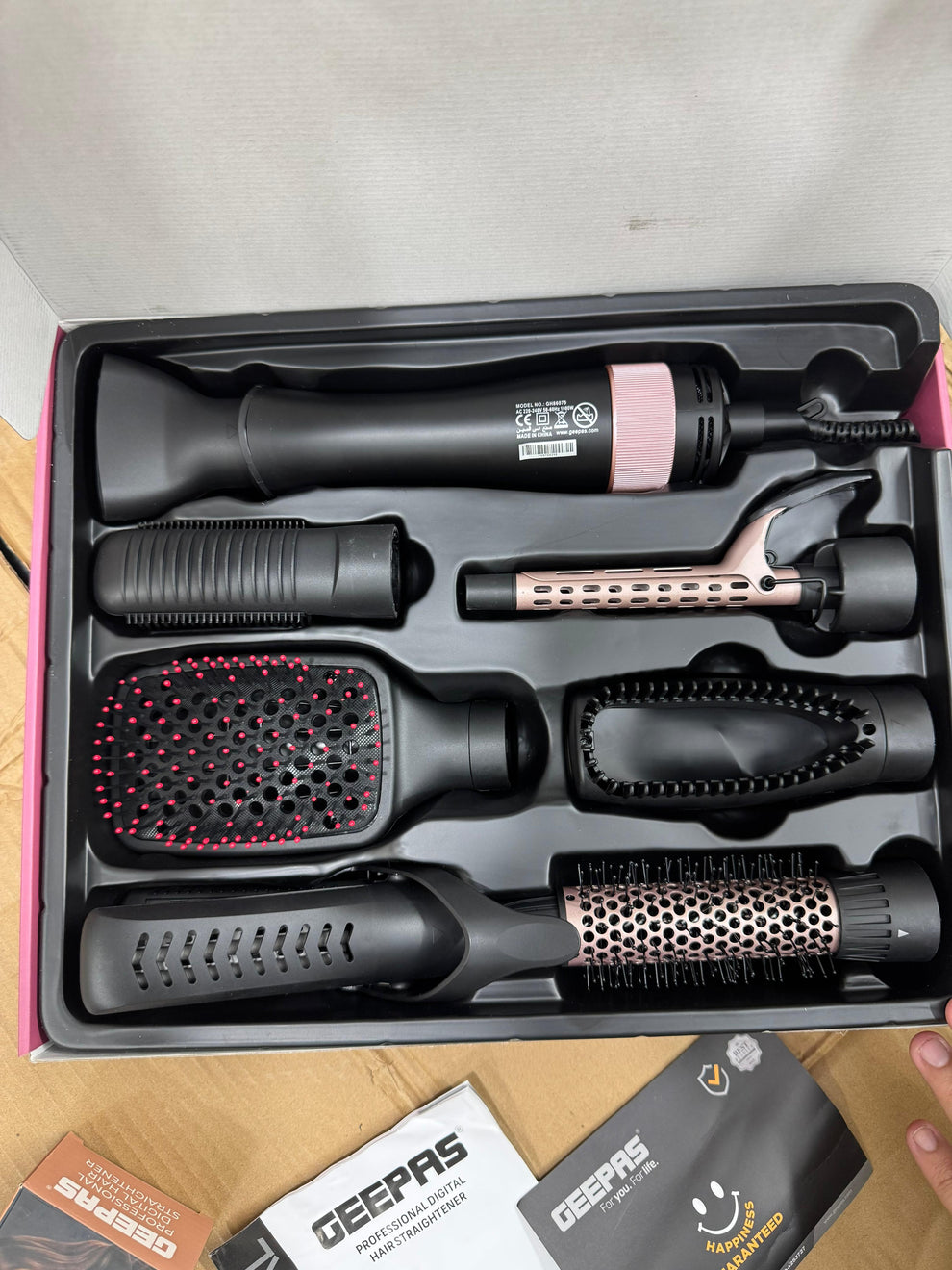 Geepas 8 in 1 hair styler set GH 86070