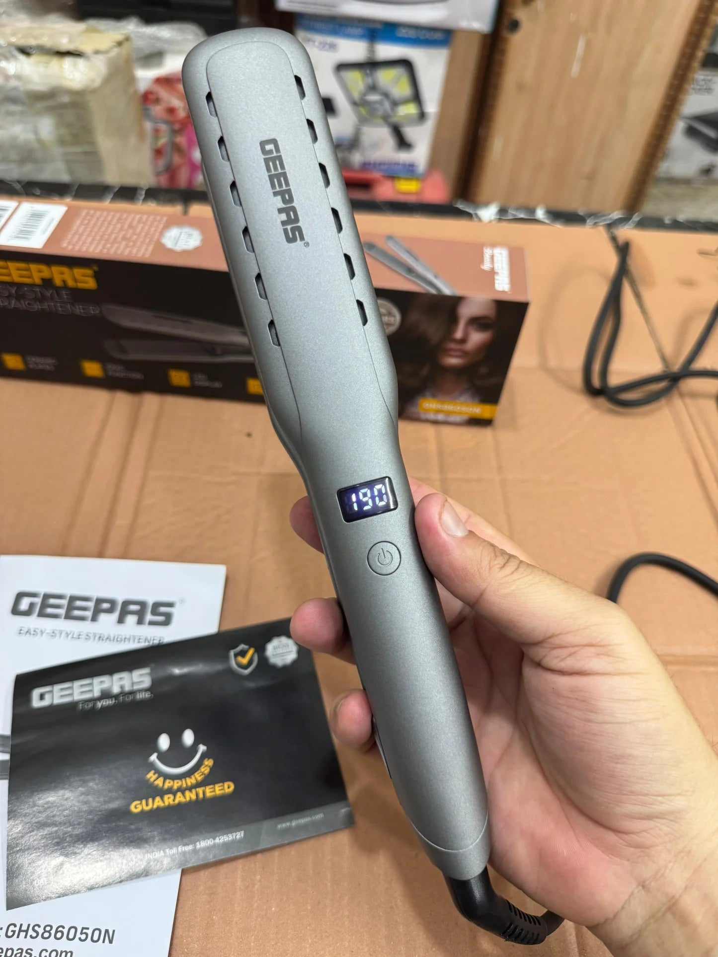 Geepas Easy Style Straightener 86050