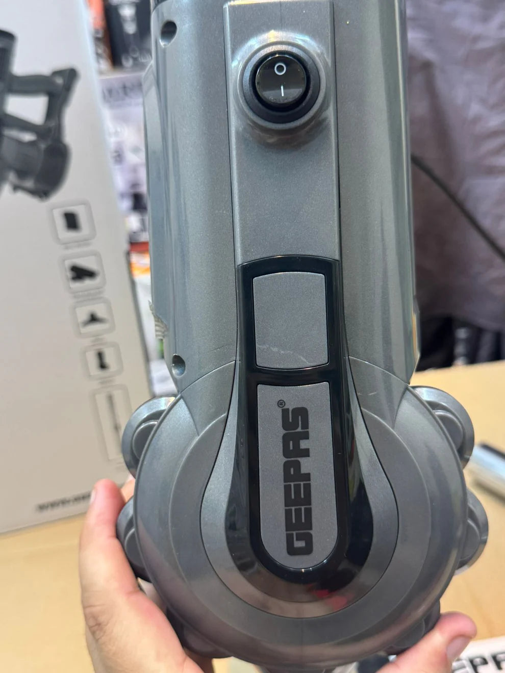 Geepas 0.5L Electric Vacuum Cleaner