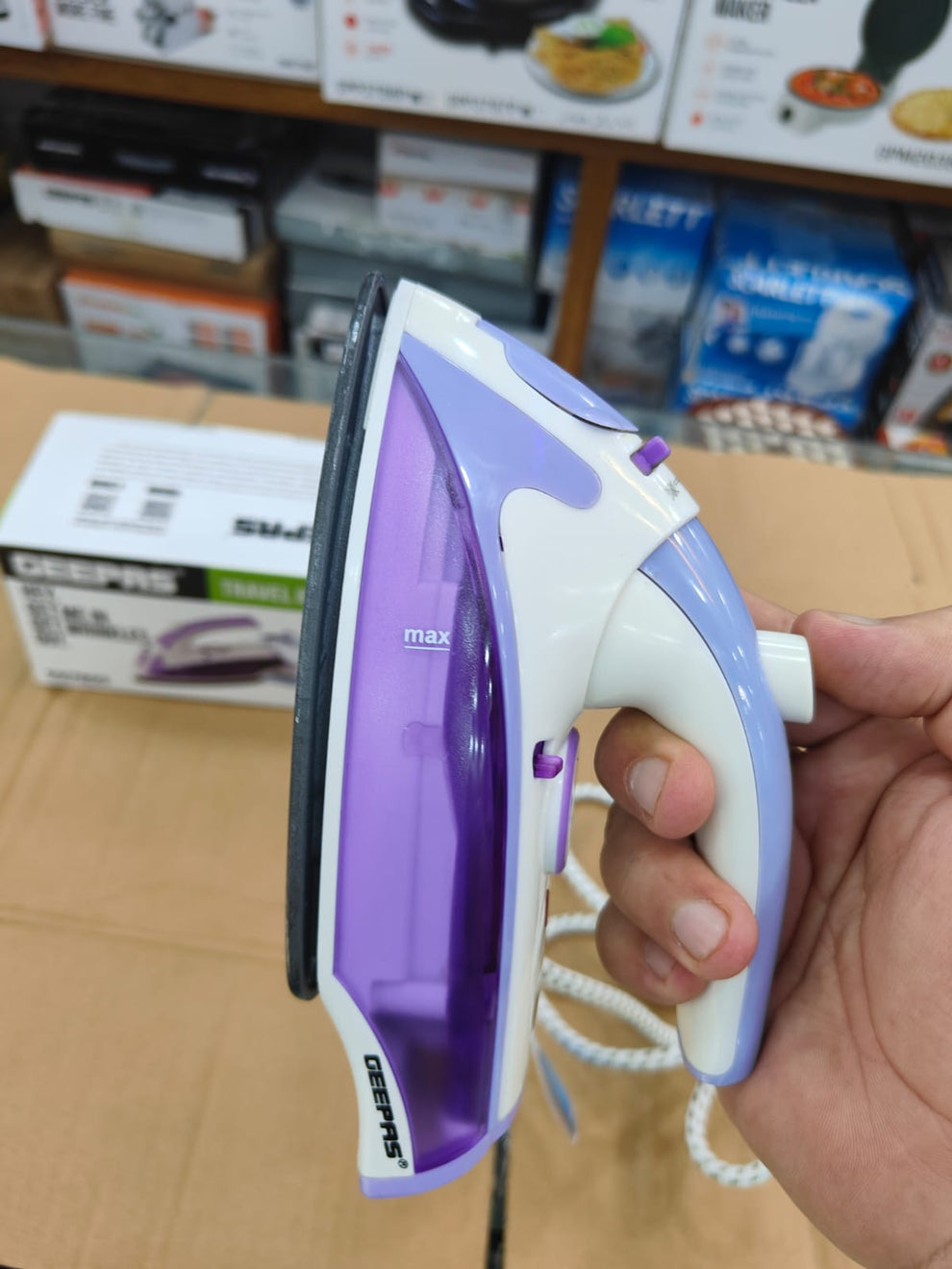 GEEPASS travel steam iron GSI 7805