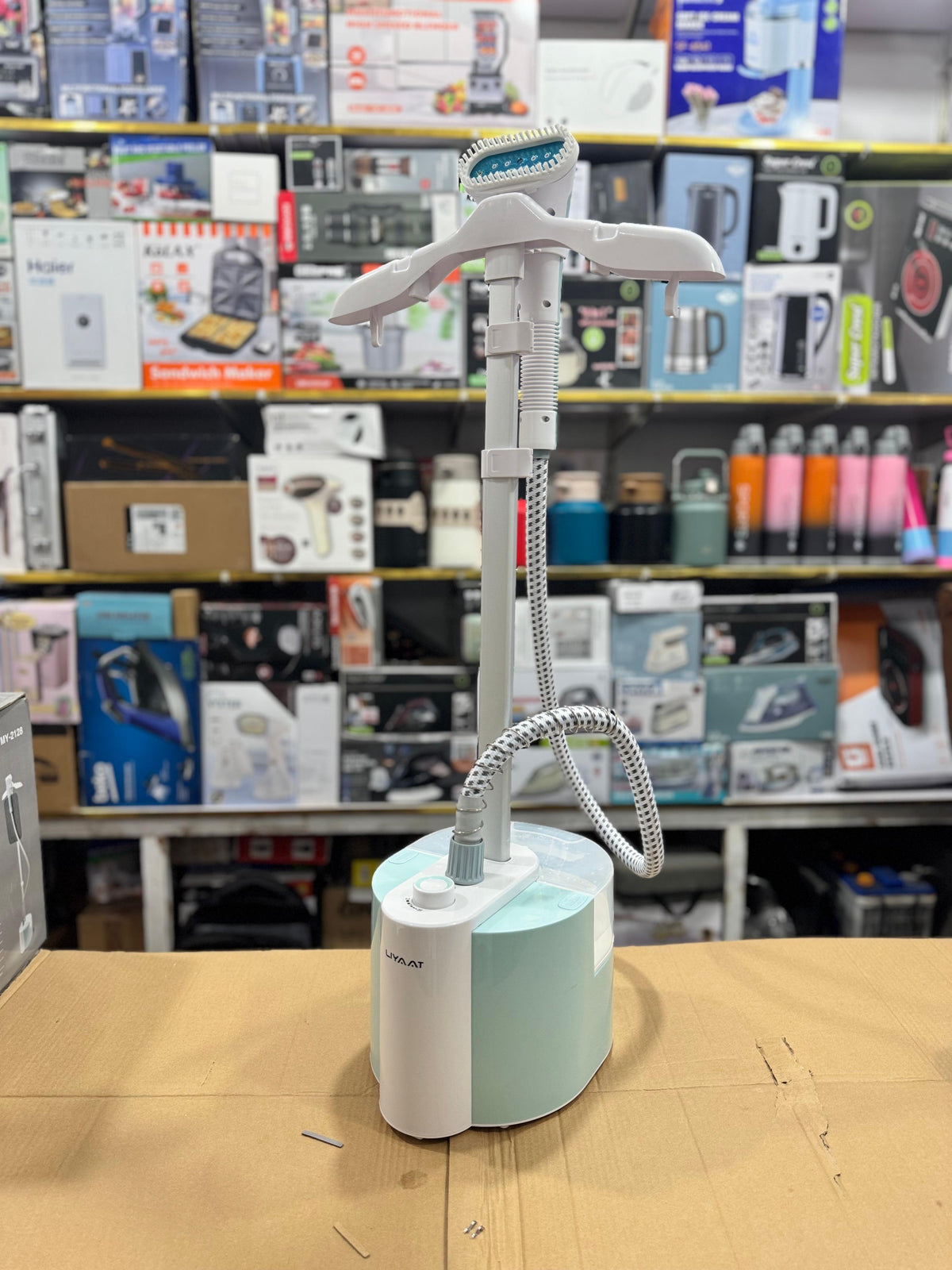 Liyaat Garment Steamer MY-2128