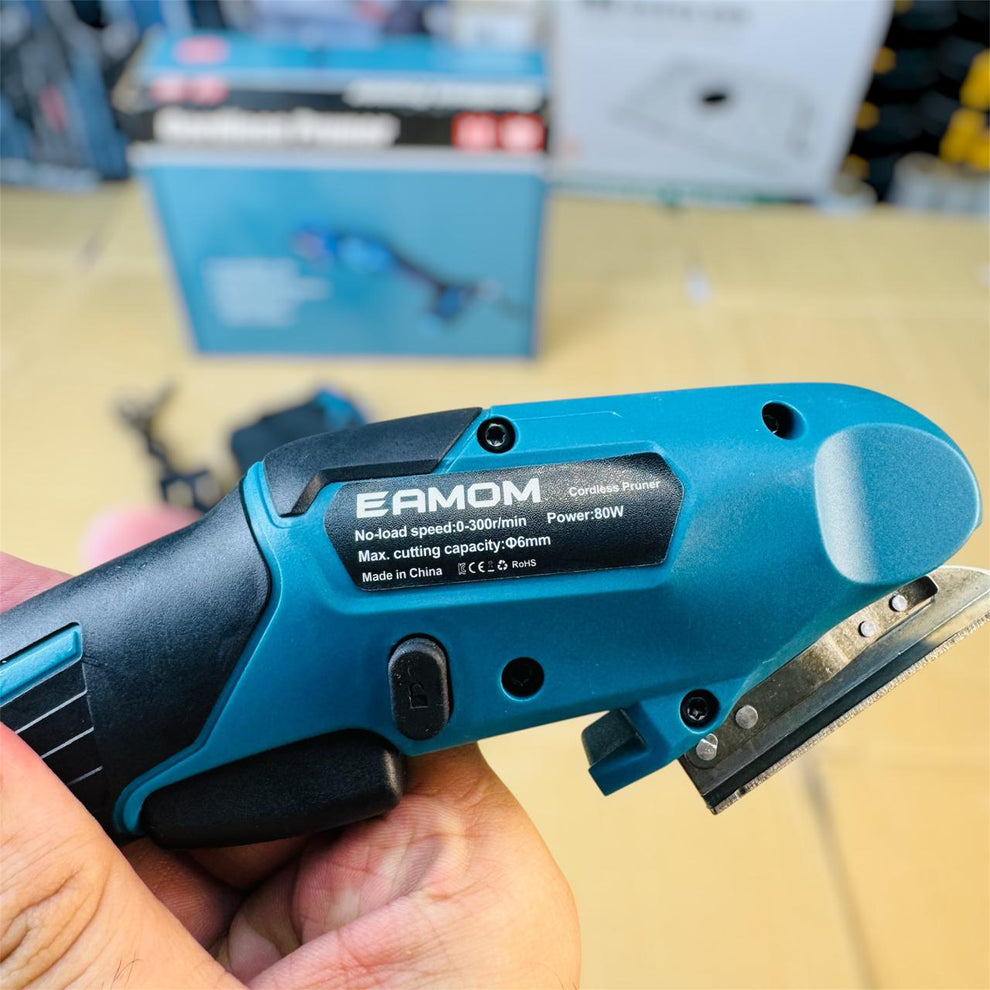 Eamon Cordless Pruner for clothes, Carpet and Carton