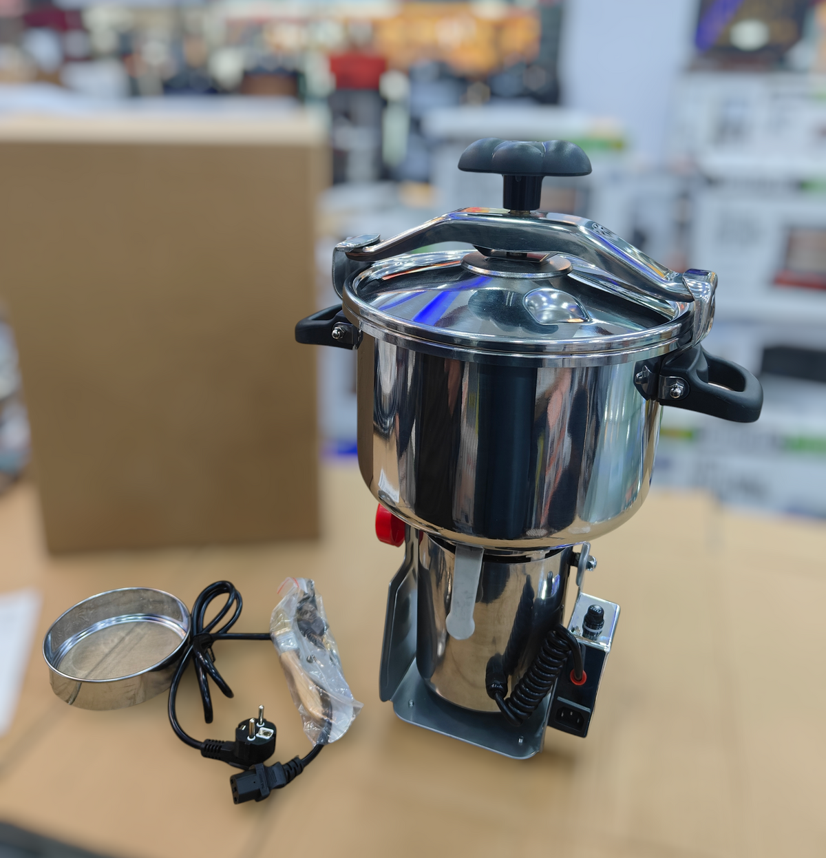Super Crest Heavy Spicy Spicy Grinder