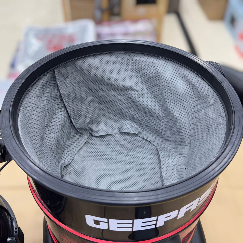 Geepas 2 in 1 Vacuum Cleaner 25L 19064