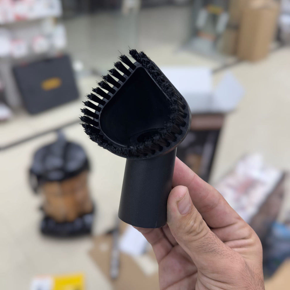 Geepas 2 in 1 Vacuum Cleaner 25L 19064